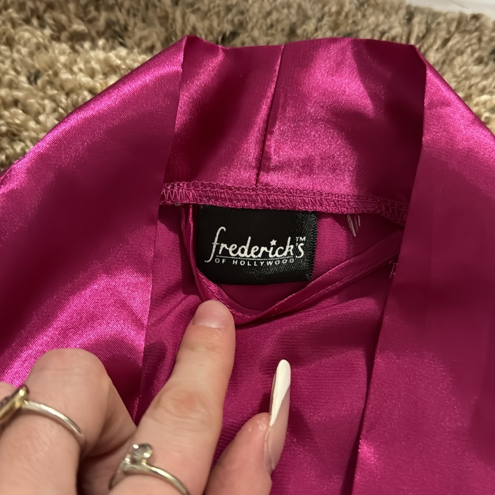 Frederick’s of Hollywood Robe - Picture 3 of 6